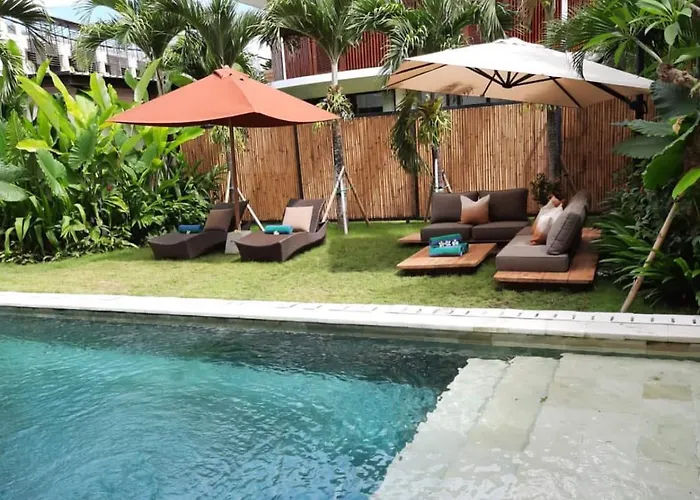 T * Seminyak