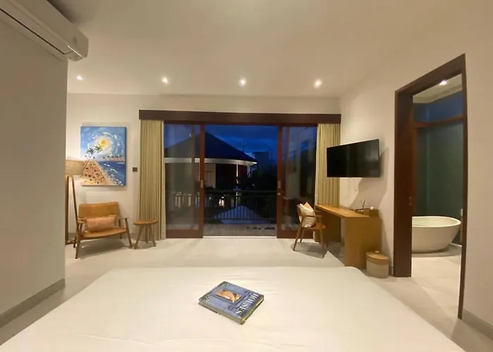 T Villa *