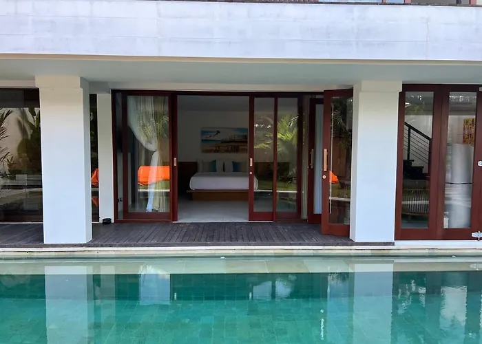 Villa T *