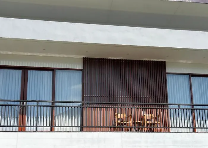 Villa T